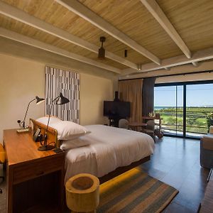 Junior Suite Ocean View King